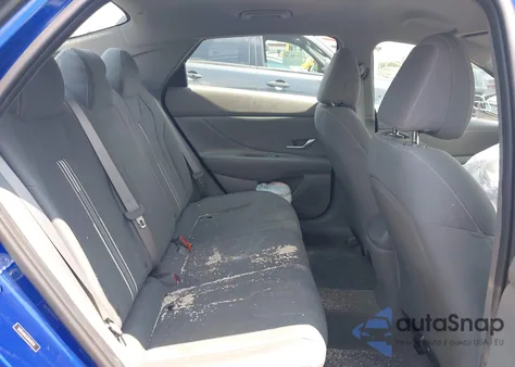 2023 Hyundai Elantra Sel z USA, uszkodzony, nr VIN 5NPLM4AG1PH117314